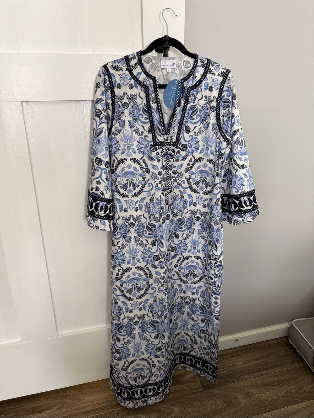 Blue & White Floral Border Maxi Dress by Cartolina Yvonne caftan small